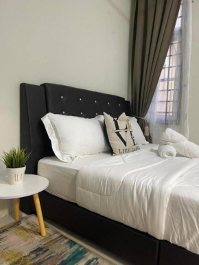 THREE ROOMS WITH WIFI HOMESTAY D’RAZAK IN KUALA TERENGGANU